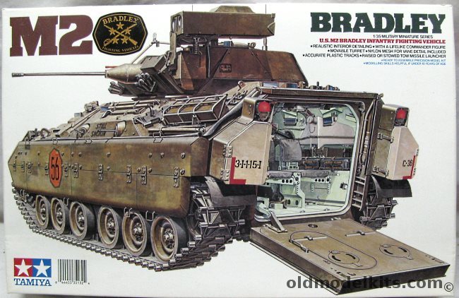 Tamiya 1/35 M2 Bradley Infantry Fighting Vehicle, 35132 plastic model kit